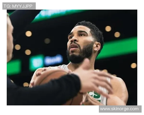 塔图姆回应外界质疑 坚持专注比赛不受外界干扰 塔图姆回应外界质疑 坚持专注比赛不受外界干扰